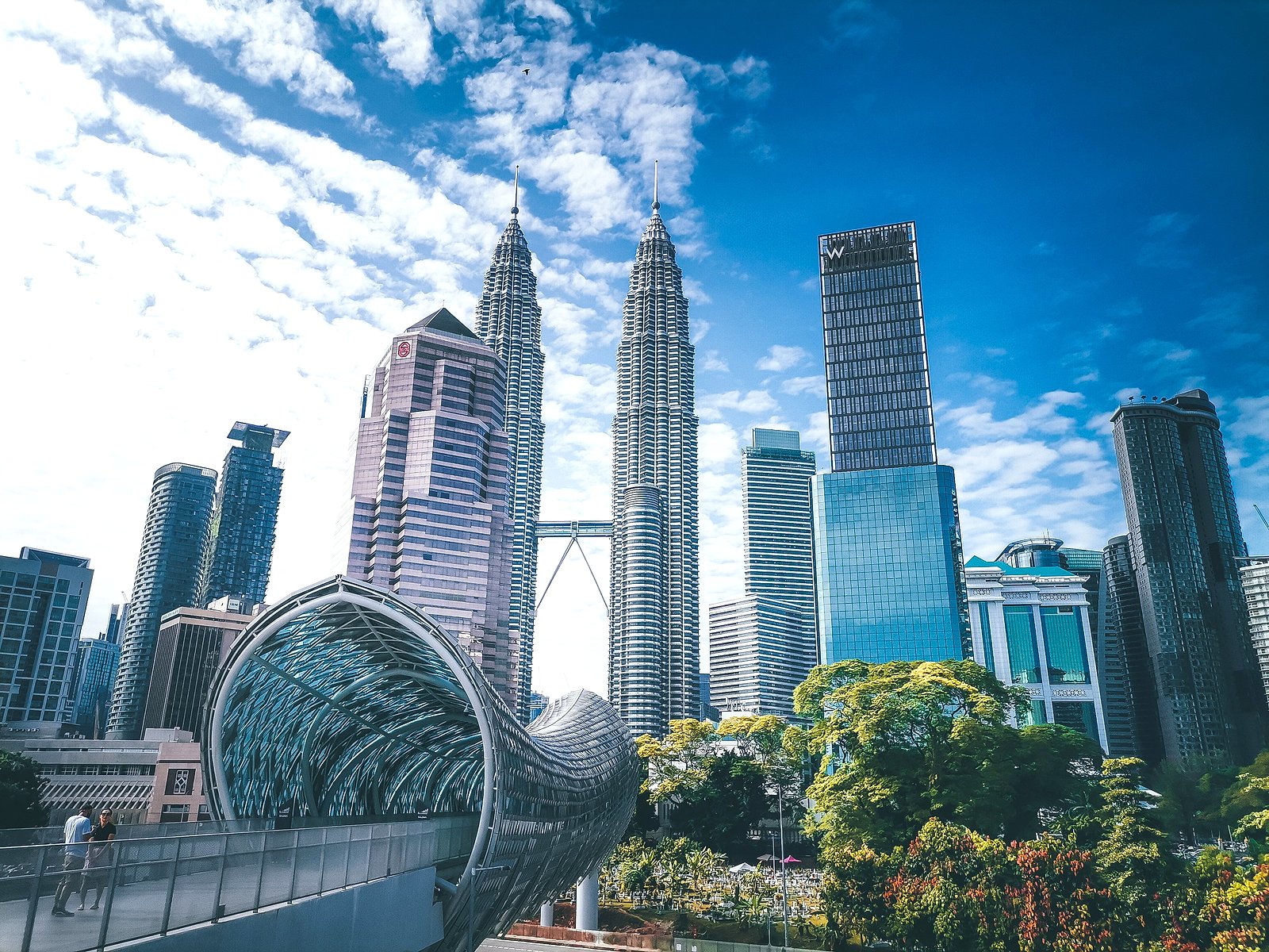 The Petronas Twin Towers in Kuala Lumpur, on the Kuala Lumpur and Langkawi tour